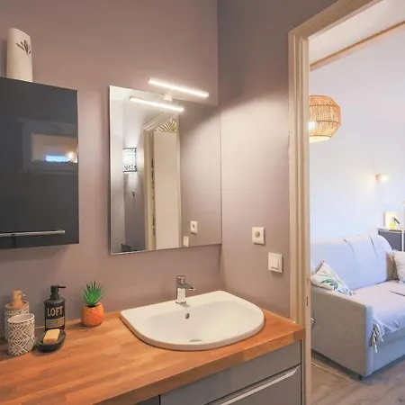 Apartment Nouveau-charmant T1 Renove, Balcon Vue Sur La Garrigue *