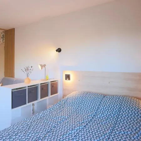 Apartment Nouveau-charmant T1 Renove, Balcon Vue Sur La Garrigue Greoux-les-Bains